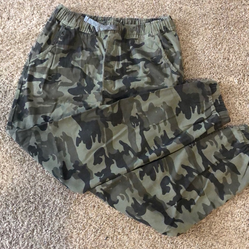 Youth Camo Joggers, Sz XL, Like New